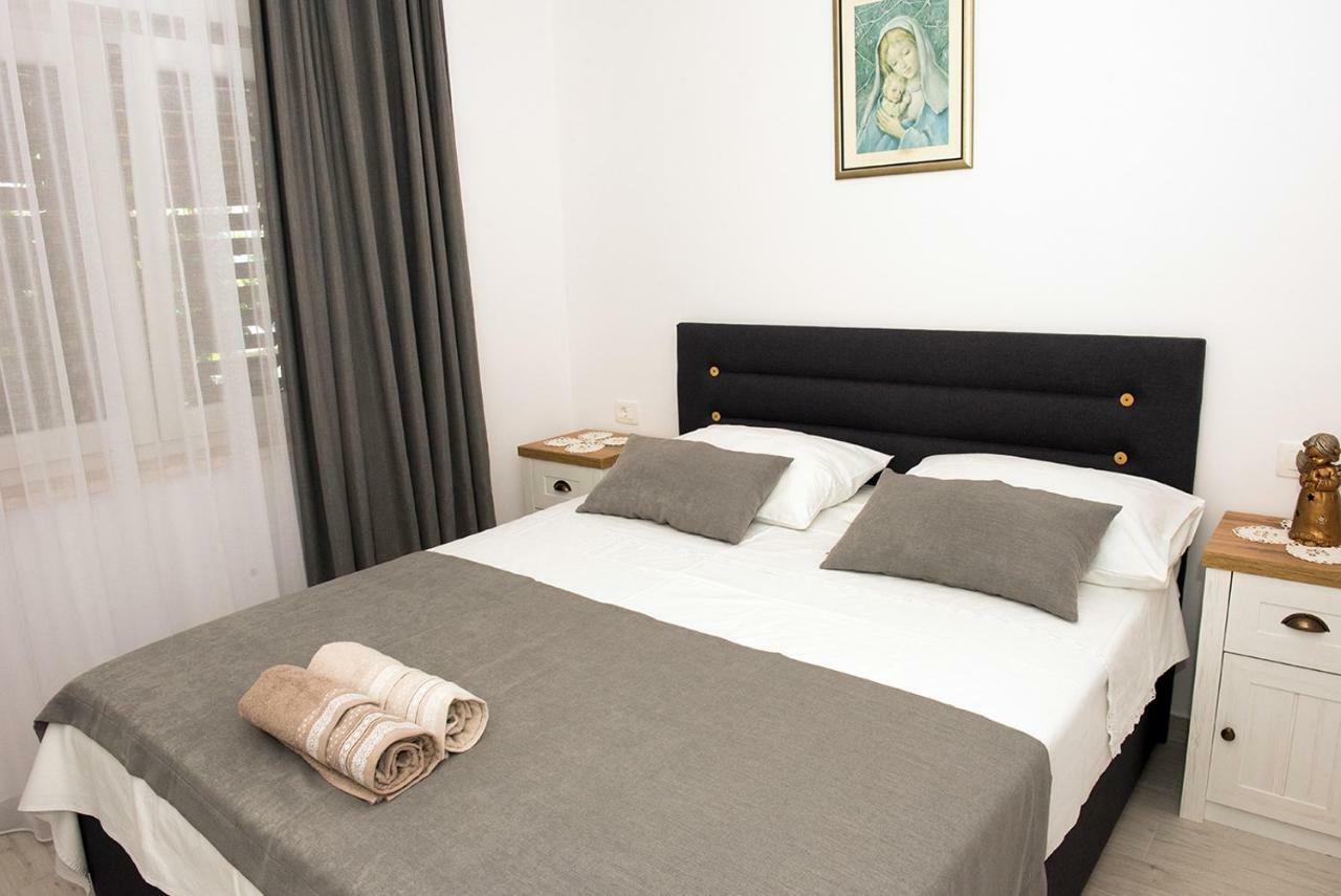 Apartments Drago Kovacic Omiš Εξωτερικό φωτογραφία